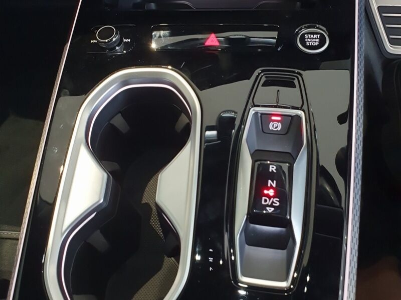 More views of Audi A6