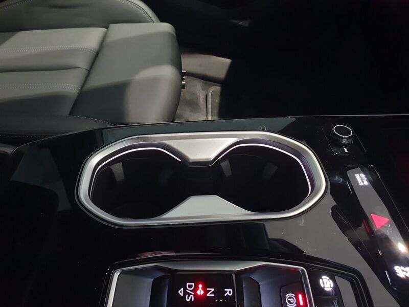 More views of Audi A6