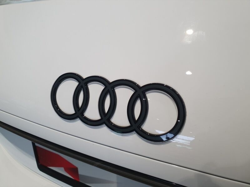 More views of Audi A6