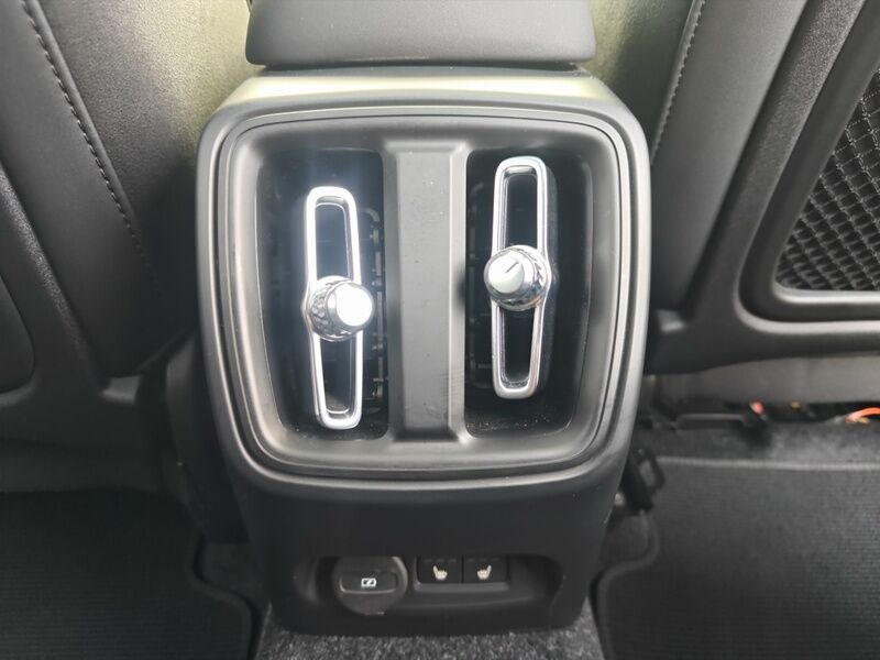 More views of Volvo XC40