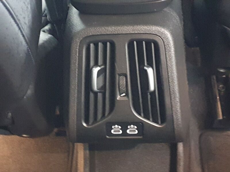 More views of BMW X1