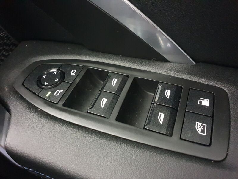 More views of BMW X1