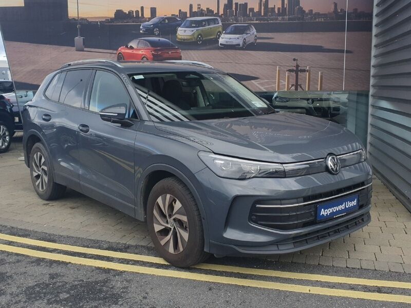 More views of Volkswagen Tiguan