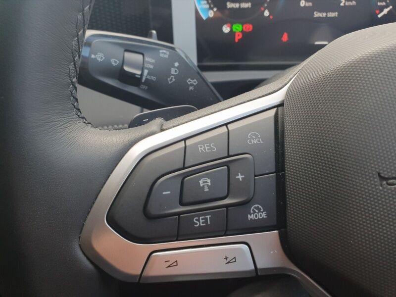 More views of Volkswagen Tiguan