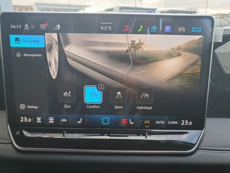 More views of Volkswagen Tiguan