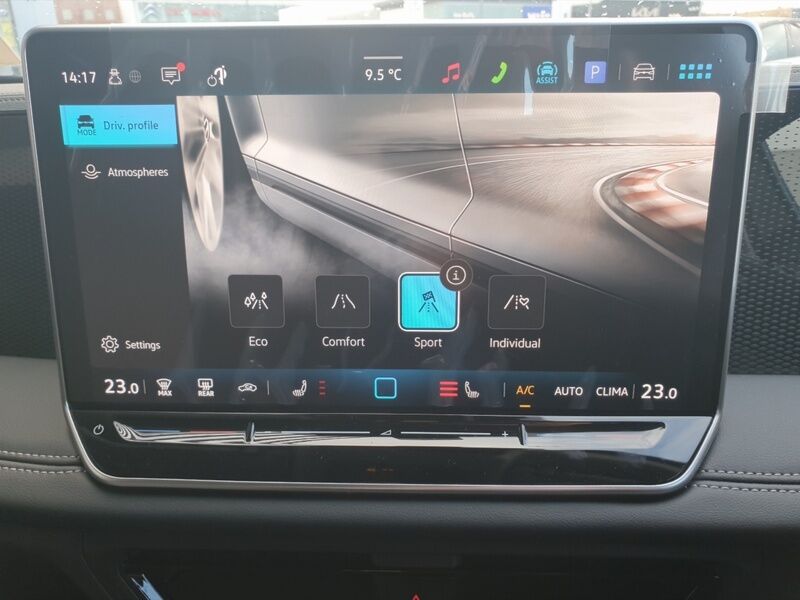 More views of Volkswagen Tiguan