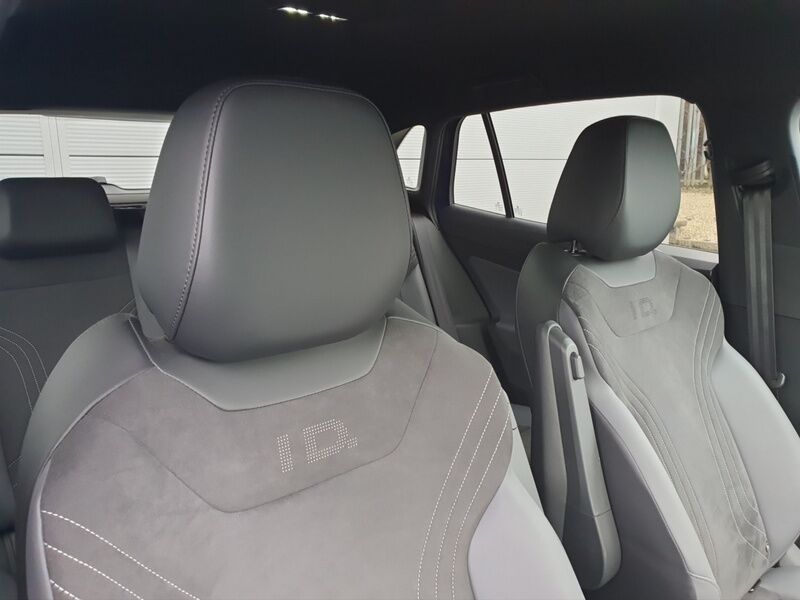 More views of Volkswagen ID.4