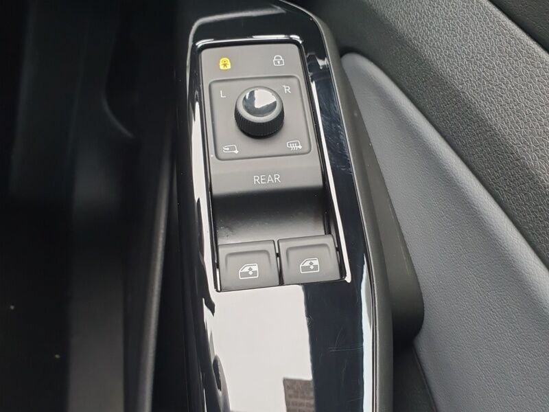 More views of Volkswagen ID.4