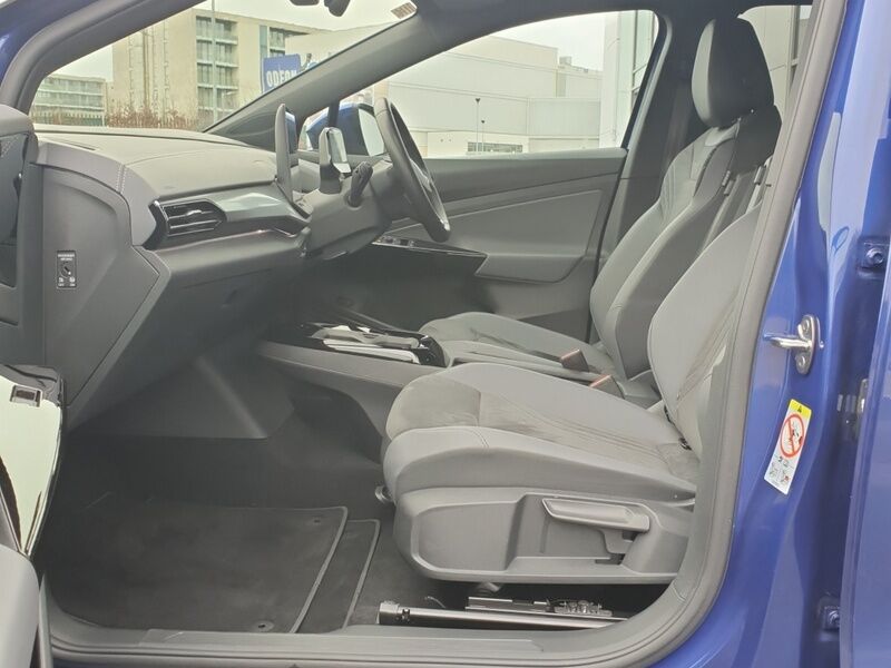 More views of Volkswagen ID.4