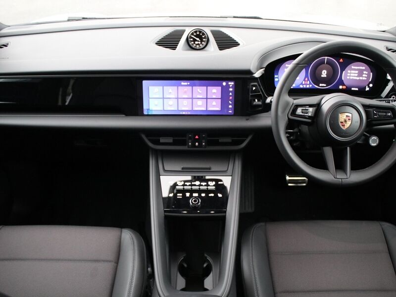 More views of Porsche Macan