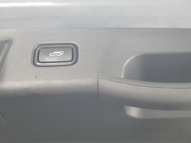 More views of Hyundai Tucson