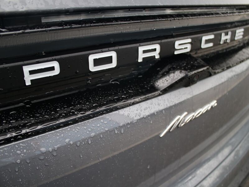 More views of Porsche Macan