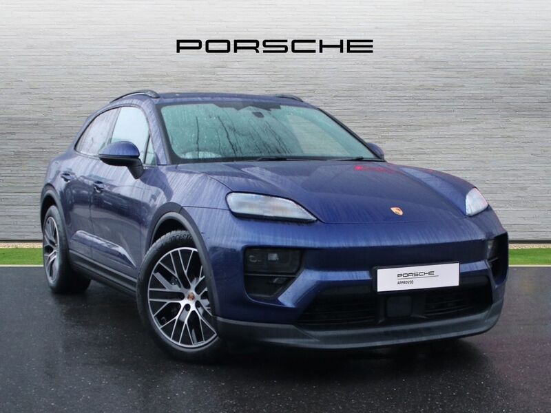 More views of Porsche Macan