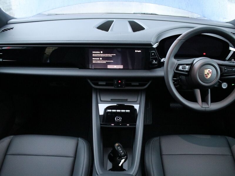 More views of Porsche Macan