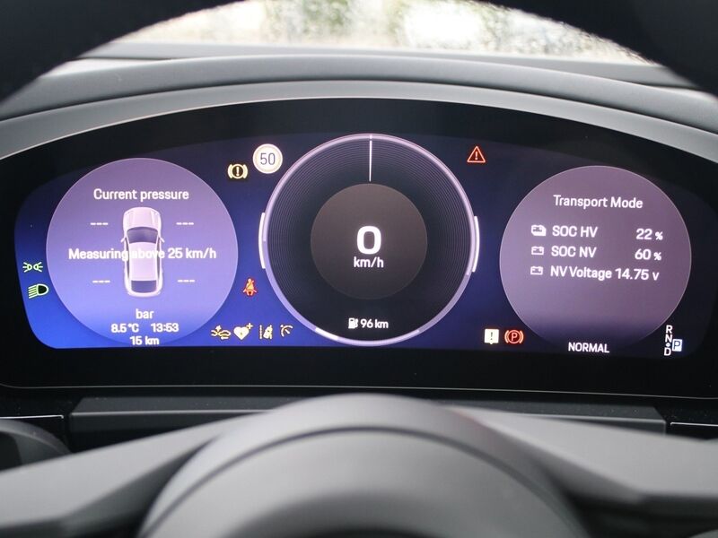 More views of Porsche Macan