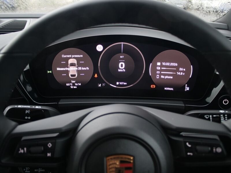 More views of Porsche Macan