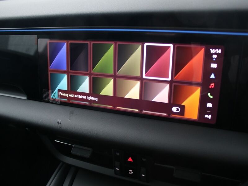 More views of Porsche Macan