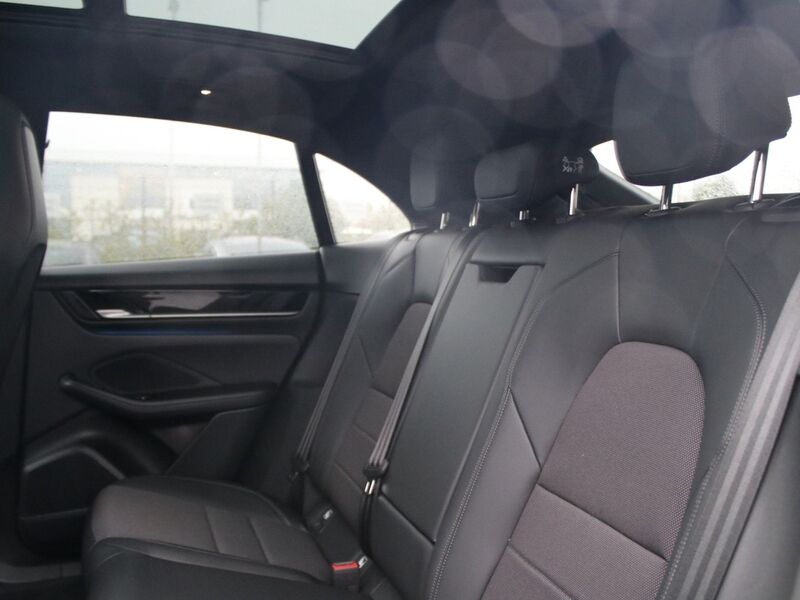 More views of Porsche Macan