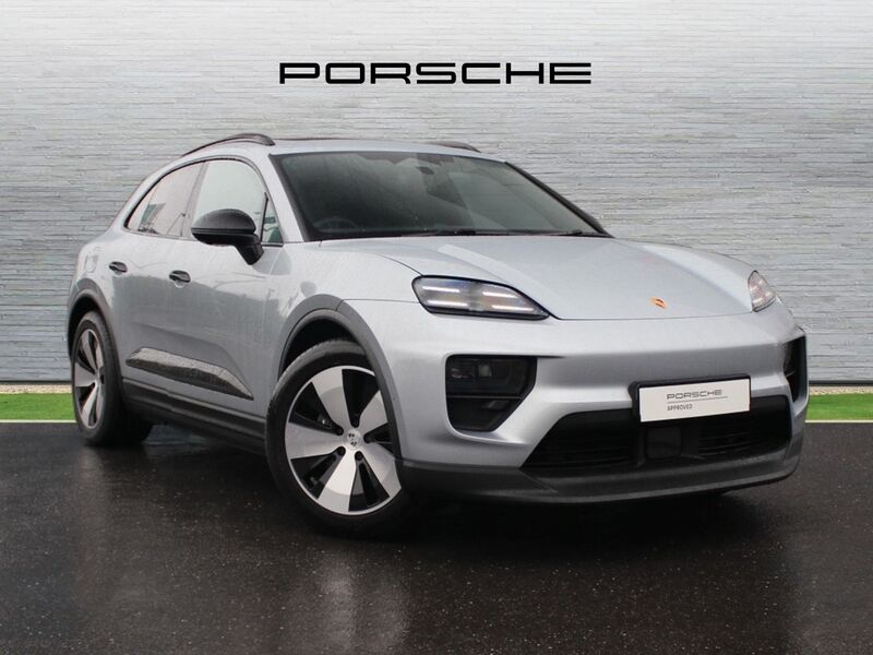 More views of Porsche Macan