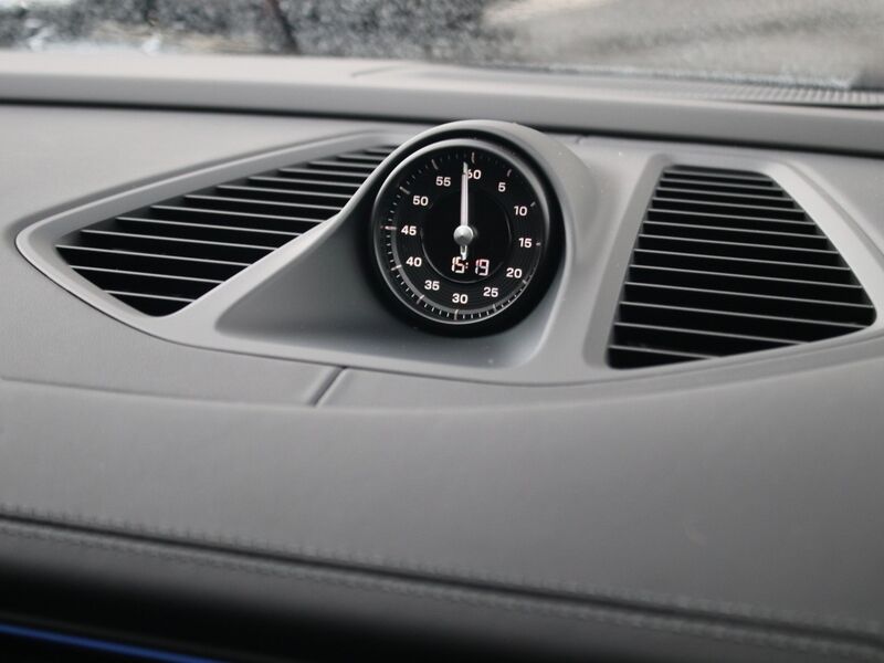 More views of Porsche Macan