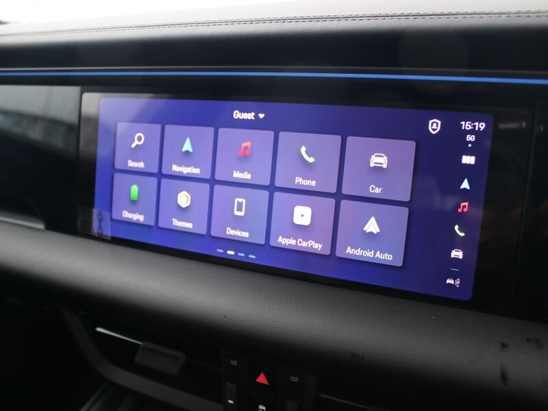 More views of Porsche Macan