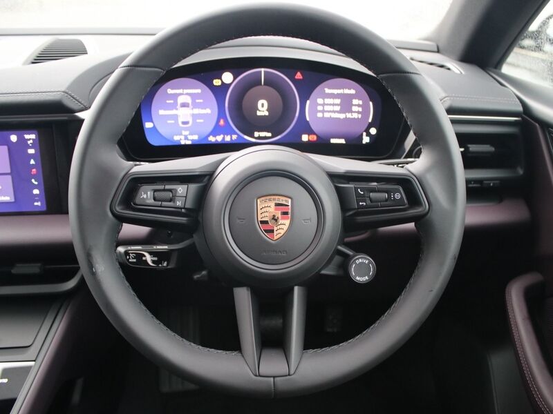 More views of Porsche Macan