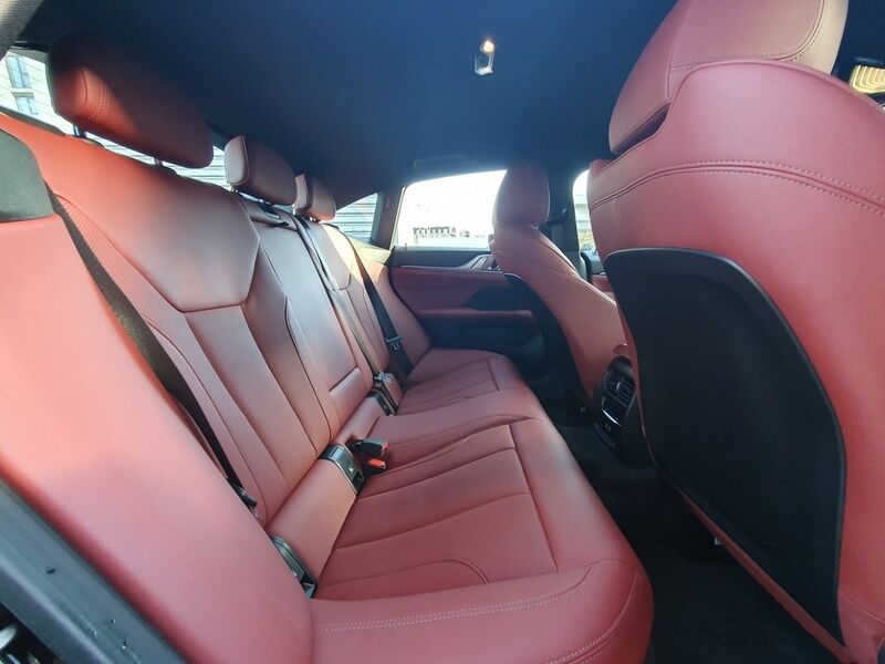 More views of BMW i4