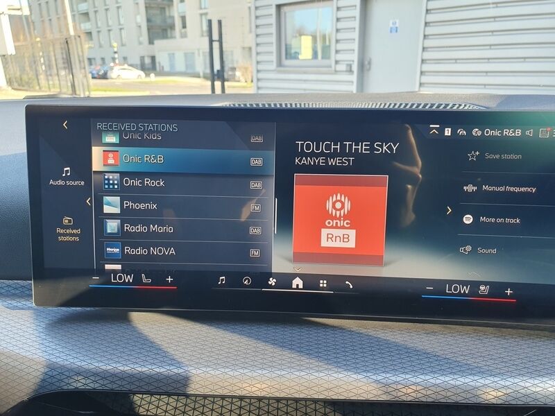 More views of BMW i4