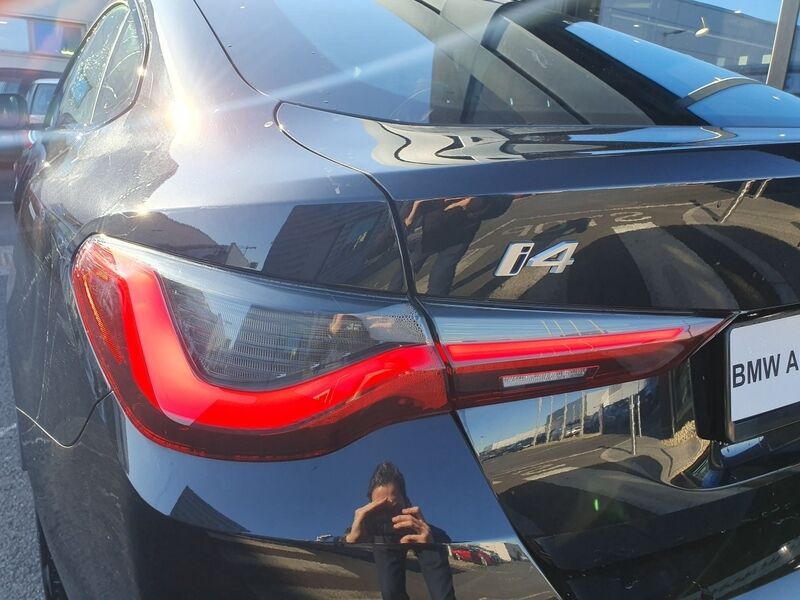 More views of BMW i4