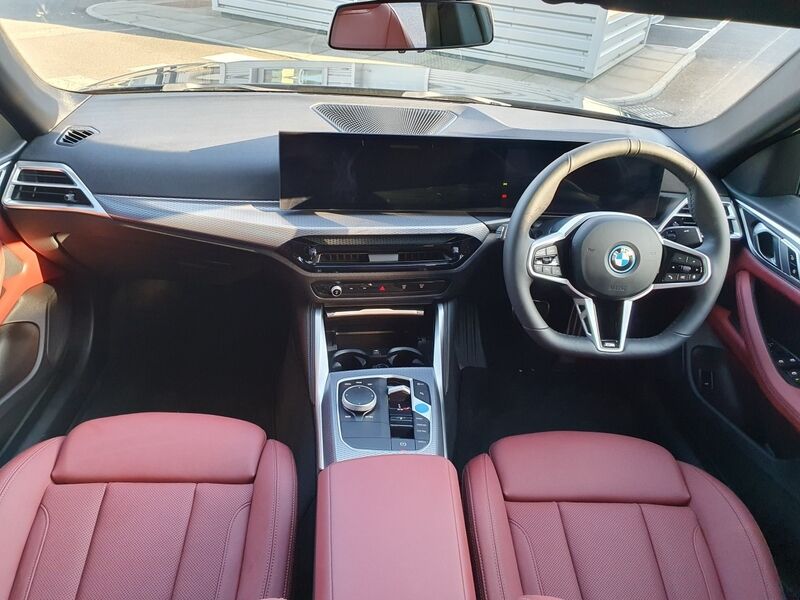 More views of BMW i4