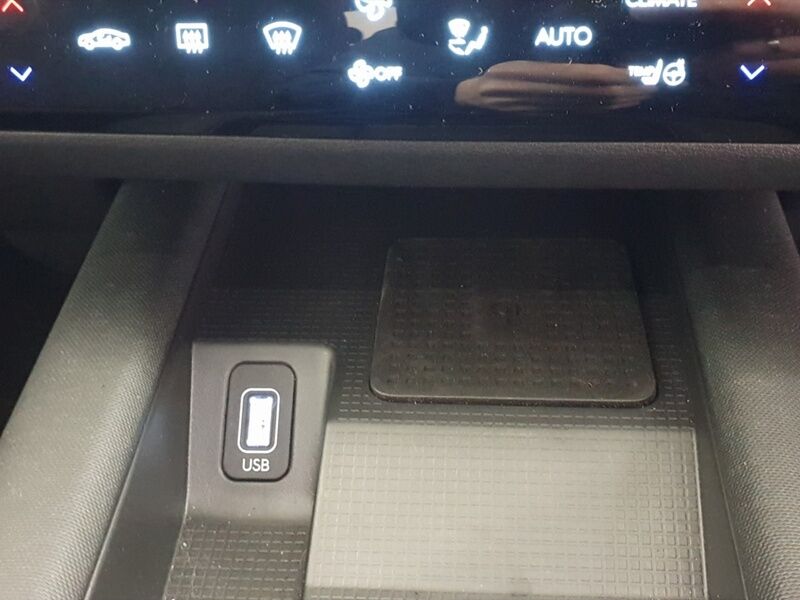 More views of Hyundai IONIQ 6