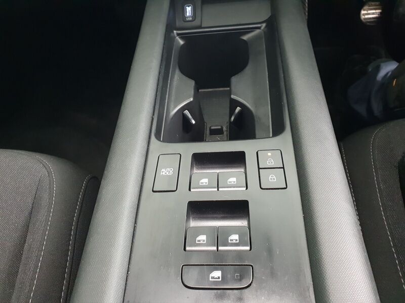 More views of Hyundai IONIQ 6