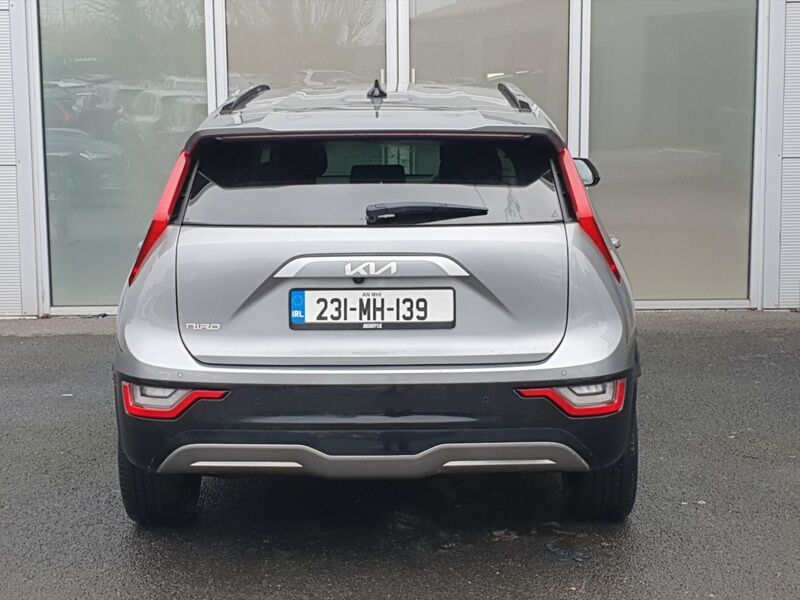 More views of Kia Niro