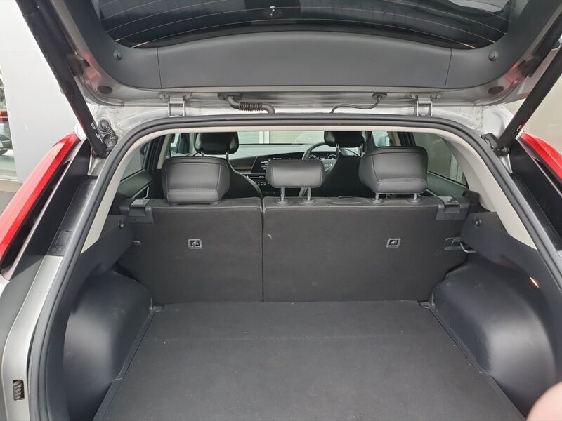 More views of Kia Niro