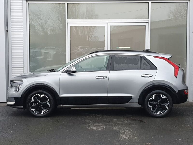 More views of Kia Niro