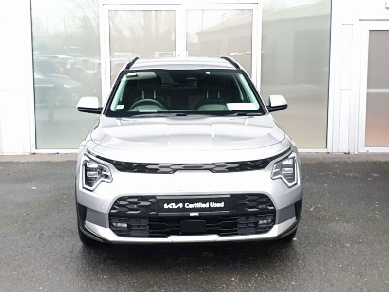 More views of Kia Niro