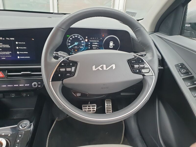 More views of Kia Niro