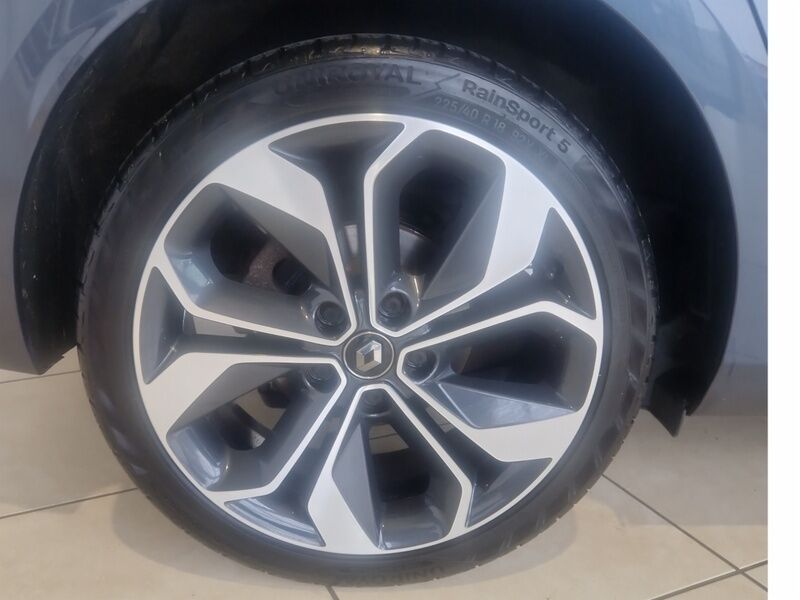 More views of Renault Megane