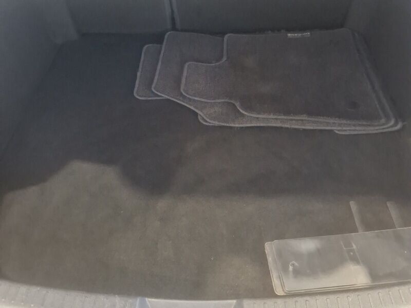 More views of Renault Megane