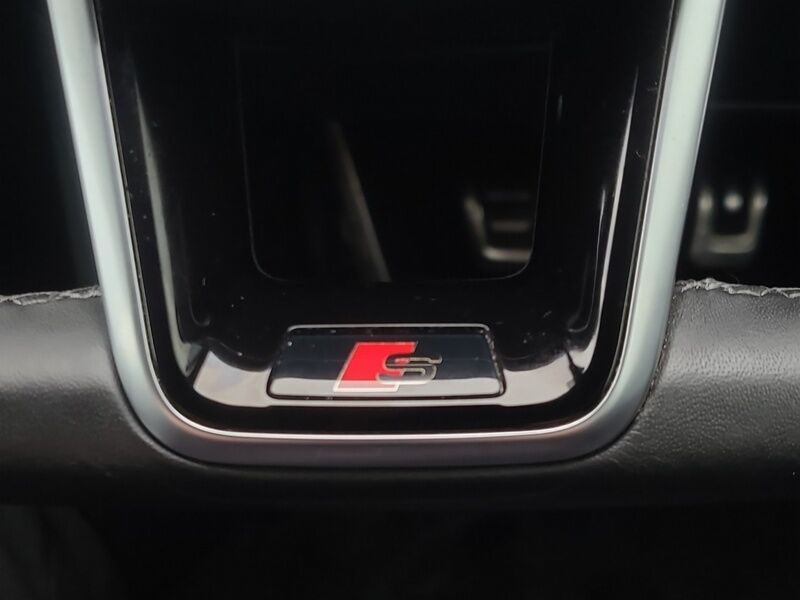 More views of Audi A6