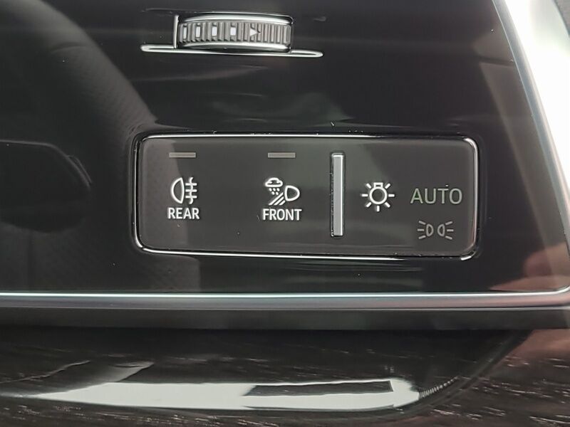 More views of Audi Q7