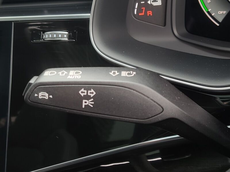 More views of Audi Q7