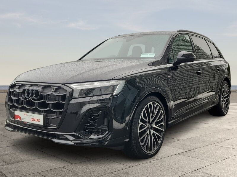 More views of Audi Q7