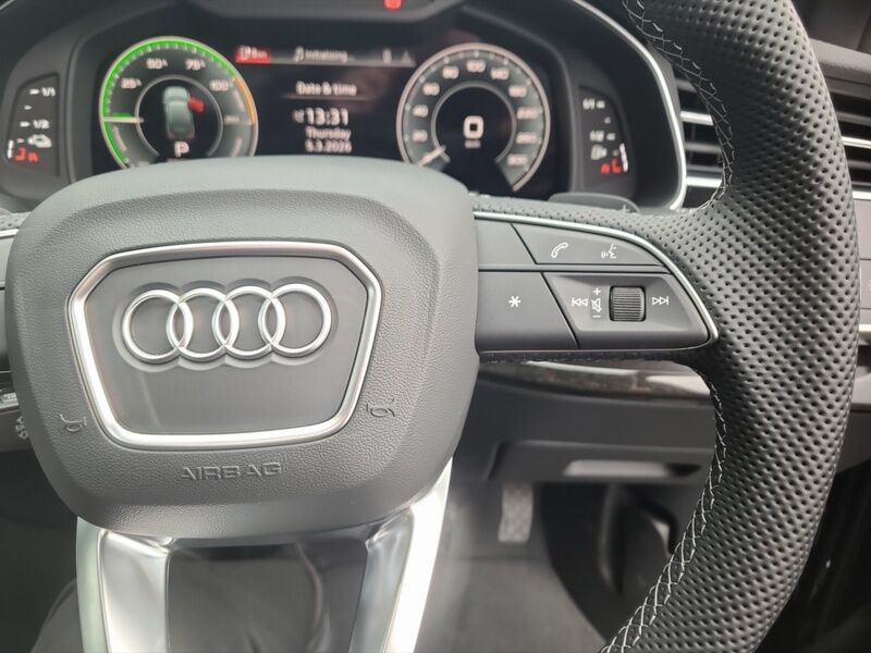 More views of Audi Q7