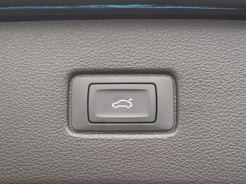 More views of Audi Q7