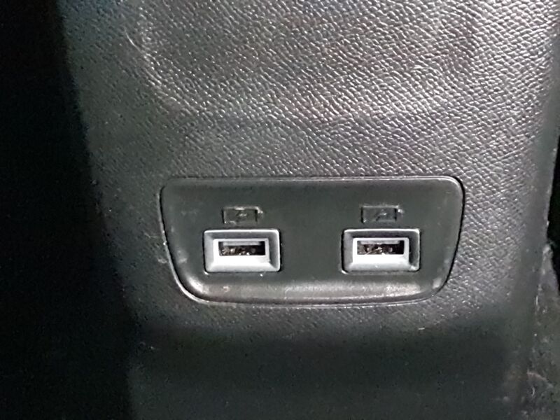 More views of Peugeot 208