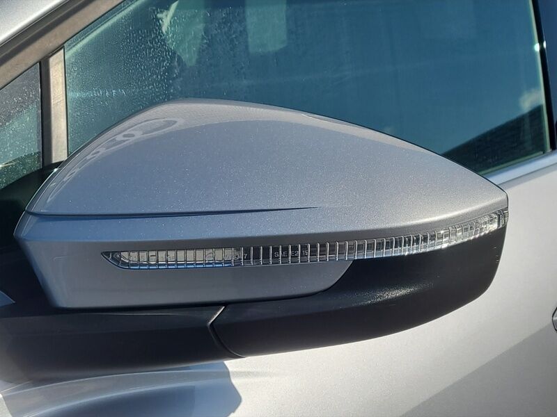 More views of Audi Q4 e-tron