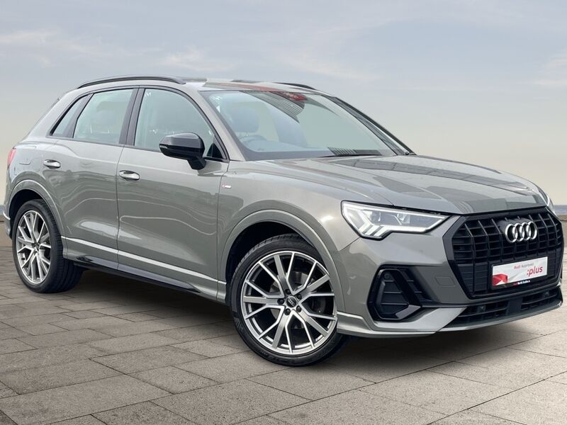 More views of Audi Q3