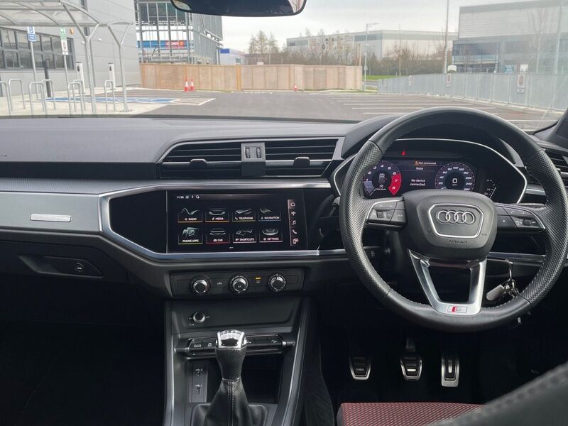 More views of Audi Q3