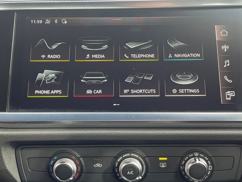 More views of Audi Q3